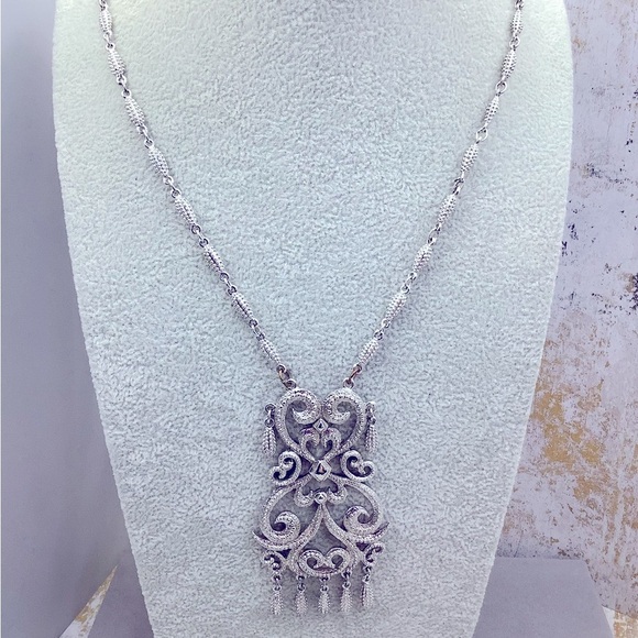 🎄🎄Vintage D’Orlan Ornate Silver Pendant Necklace - Picture 4 of 5